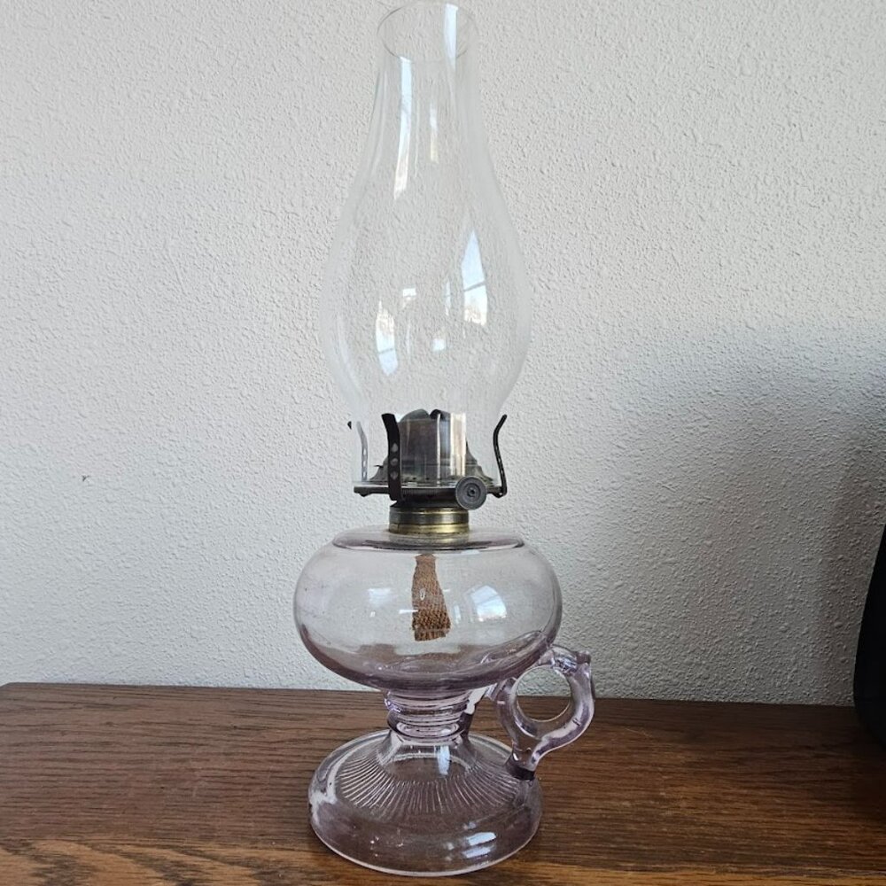 Antique Ribbed Pattern Kerosene Lamp Queen Mary Burner